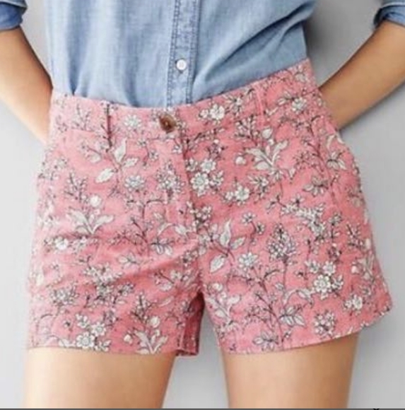 GAP Pants - GAP SUMMER SHORT